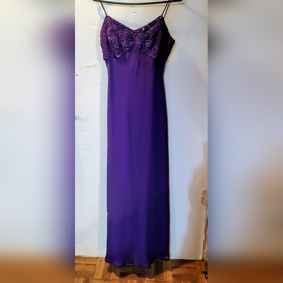 Fiesta  Purple Gown - Picture 1 of 5